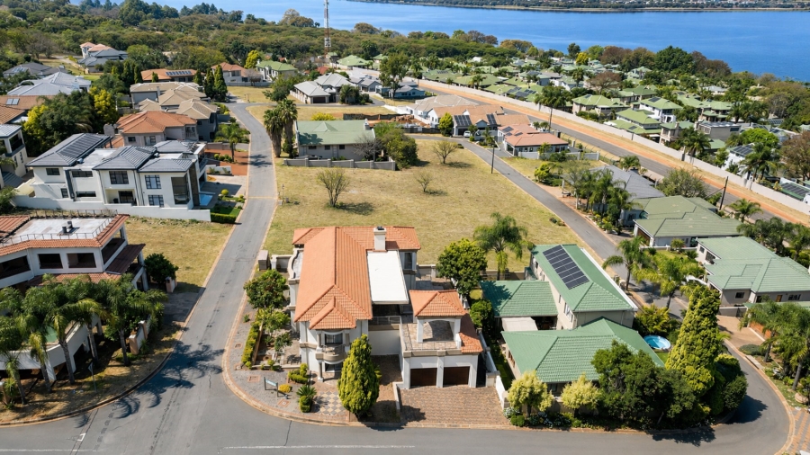 4 Bedroom Property for Sale in Kosmos Ridge North West